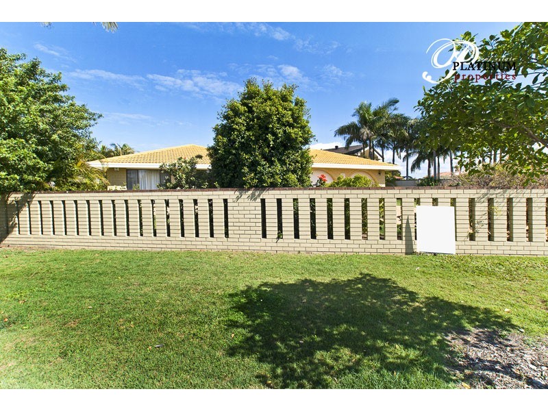 72 O’Grady Drive, Paradise Point QLD 4216