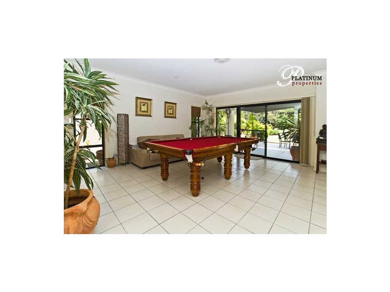 8390 Magnolia Drive East, Hope Island QLD 4212