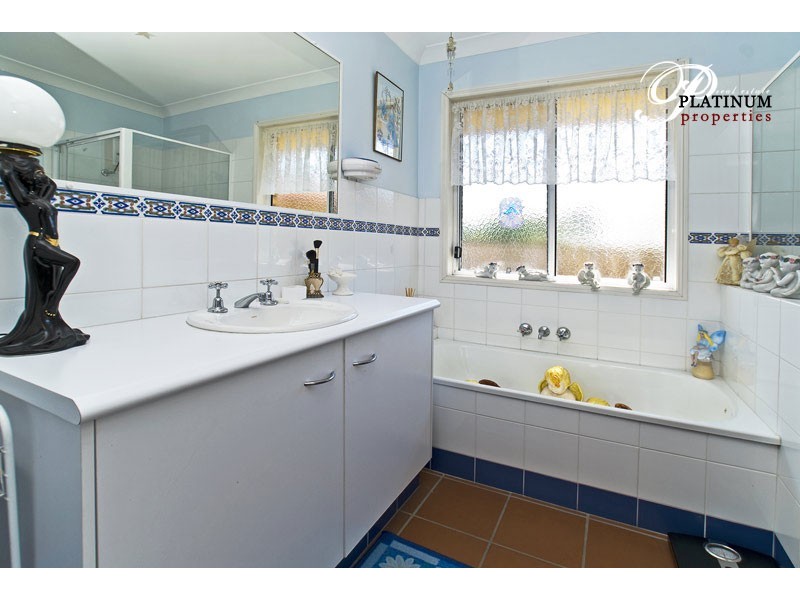 26 Winslow Ct, Oxenford QLD 4210