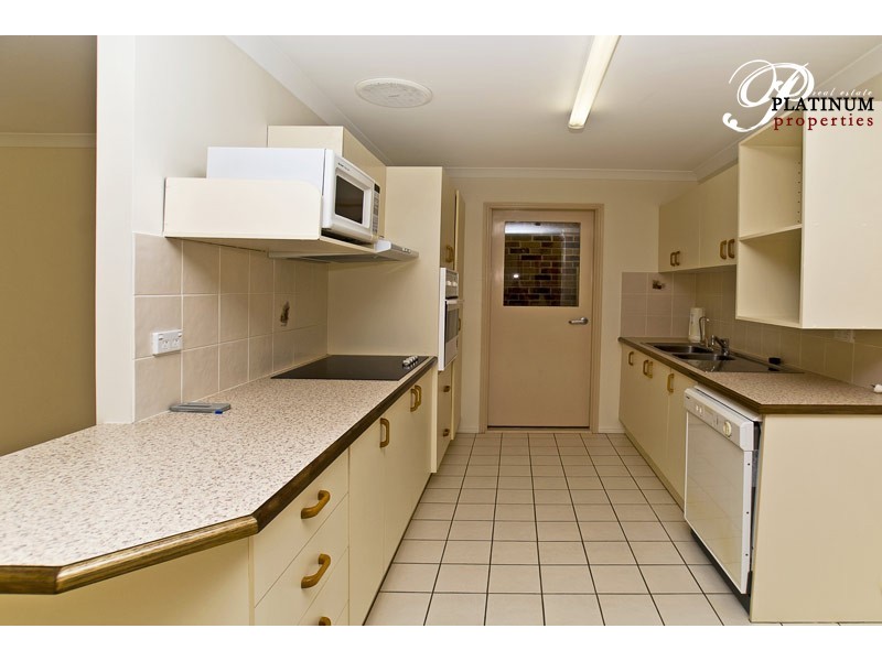 9/470 Pine Ridge Road, Runaway Bay QLD 4216