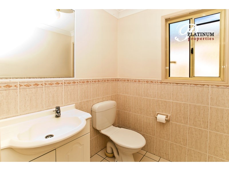 9/470 Pine Ridge Road, Runaway Bay QLD 4216