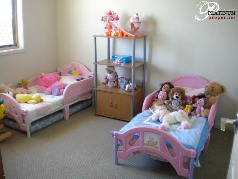 45 Stewart St, Marsden QLD 4132