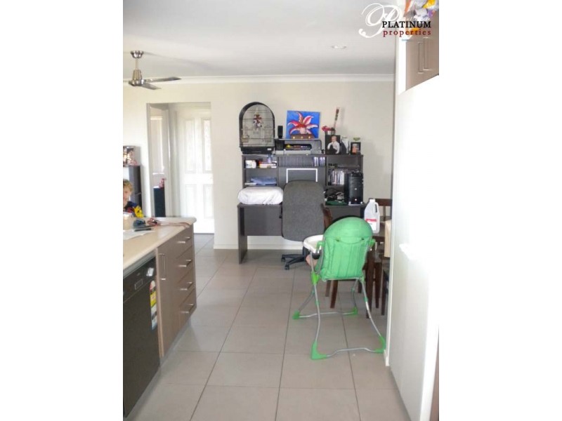 45 Stewart St, Marsden QLD 4132