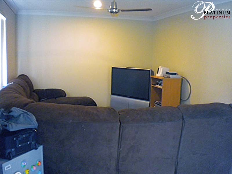 45 Stewart St, Marsden QLD 4132