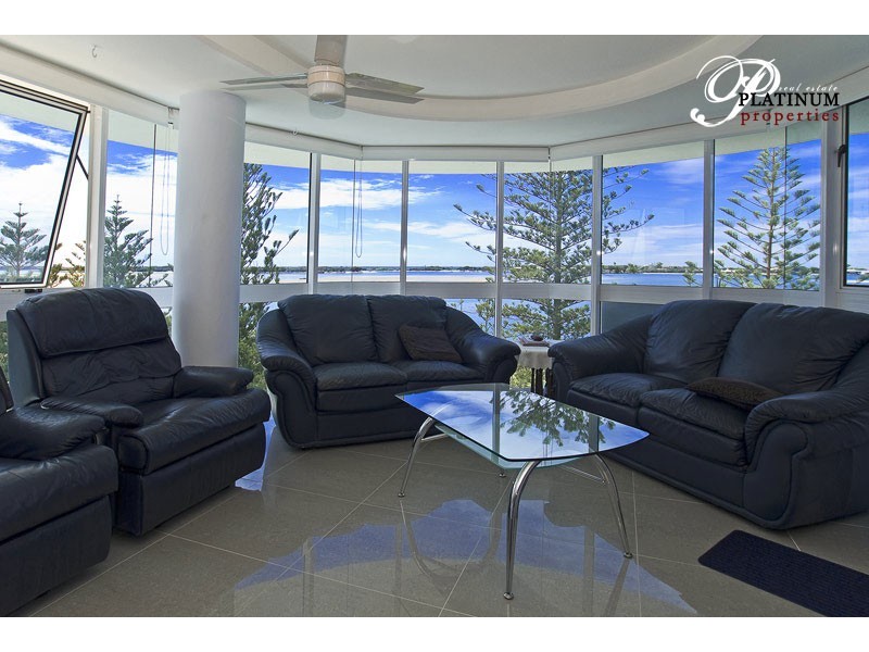 12/204 Marine Parade, Labrador QLD 4215