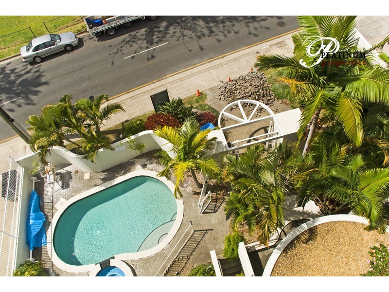 12/204 Marine Parade, Labrador QLD 4215