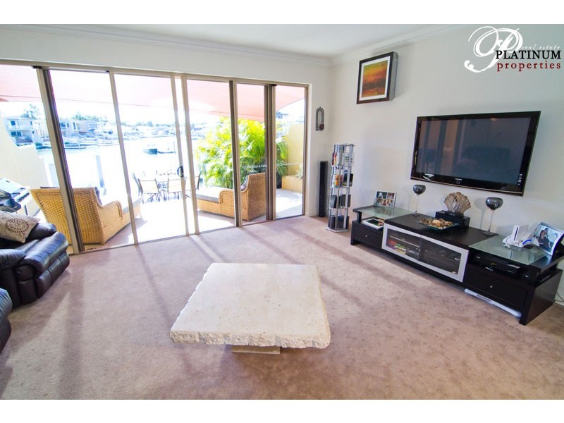 23A Compass Drive, Biggera Waters QLD 4216