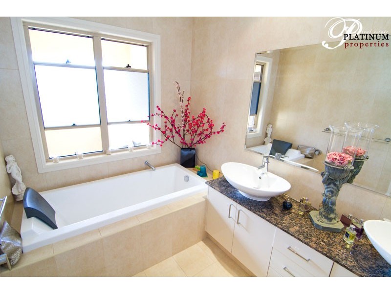 23A Compass Drive, Biggera Waters QLD 4216