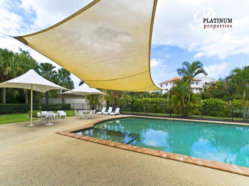 8869 Magnolia Drive East, Hope Island QLD 4212