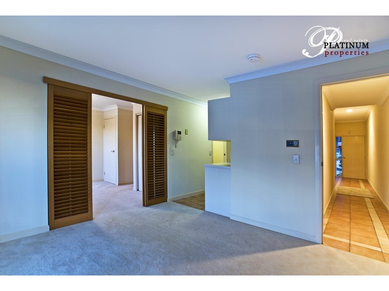 42 John Lund Drive, Hope Island QLD 4212