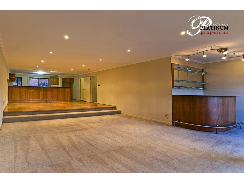 42 John Lund Drive, Hope Island QLD 4212