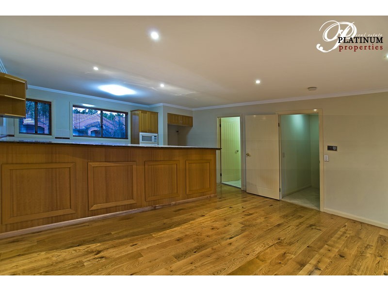 42 John Lund Drive, Hope Island QLD 4212