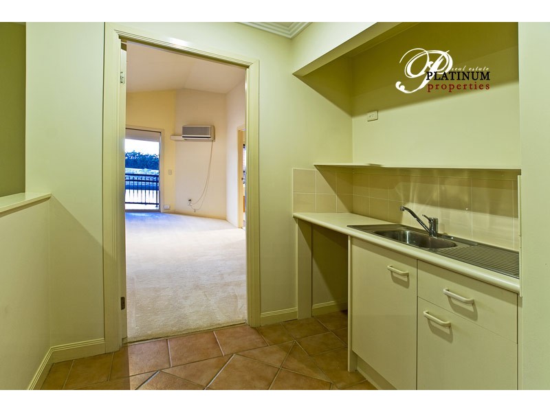 42 John Lund Drive, Hope Island QLD 4212