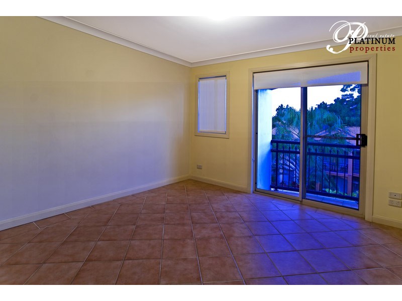 42 John Lund Drive, Hope Island QLD 4212