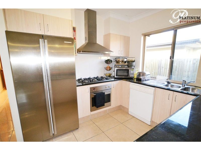 34 Blossom Street, Pimpama QLD 4209