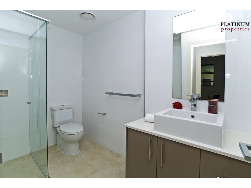 Carrara QLD 4211
