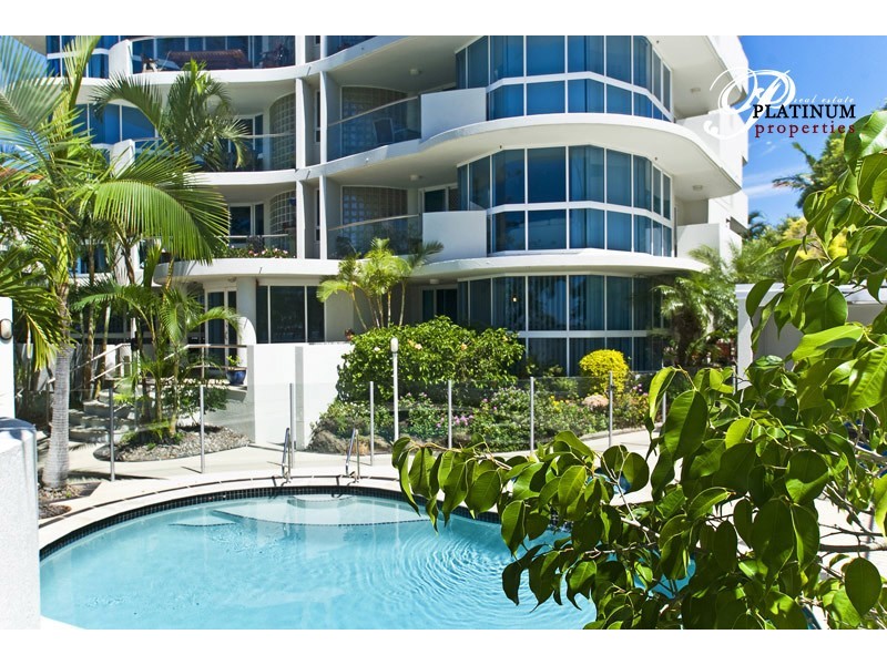 Level 1st  3/204 Marine Parade, Labrador QLD 4215