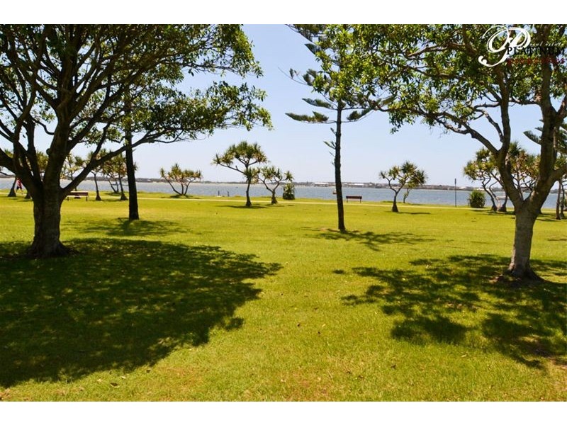 Level 1st  3/204 Marine Parade, Labrador QLD 4215