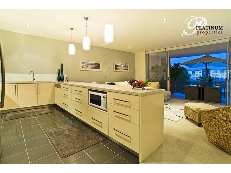 Level 2 323/3 Pendraat Avenue, Hope Island QLD 4212