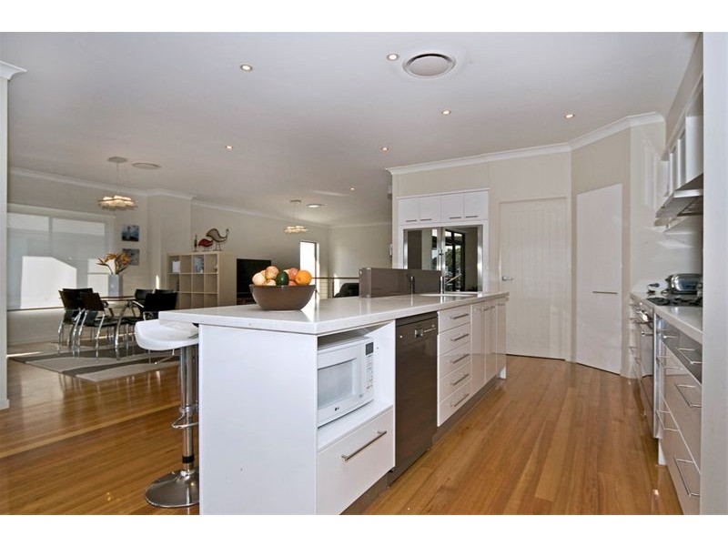 Coomera Waters QLD 4209