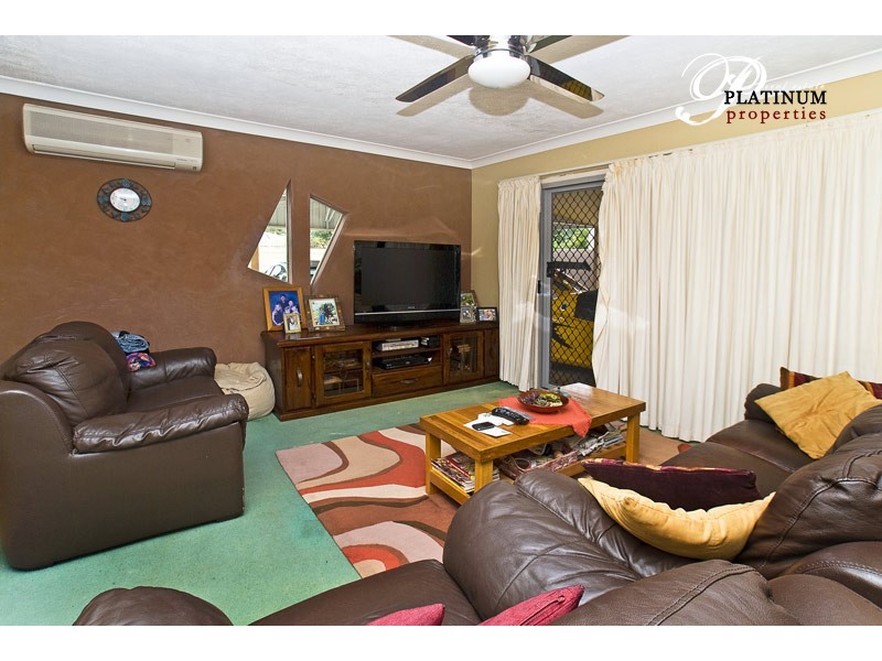 13 Mungera Street, Biggera Waters QLD 4216