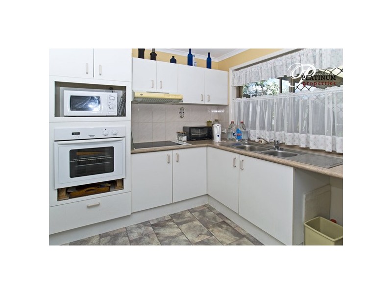 1/8 Keats Place, Nerang QLD 4211