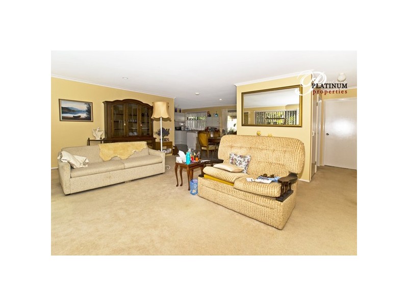 1/8 Keats Place, Nerang QLD 4211