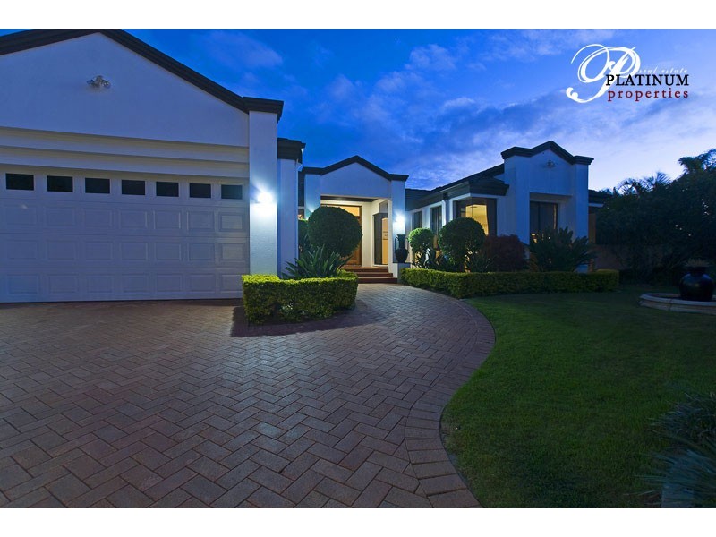 14 Kilbreck Street, Benowa Waters QLD 4217