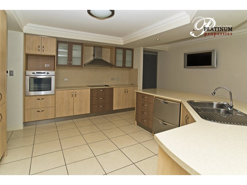 6 Stonewood Court, Molendinar QLD 4214