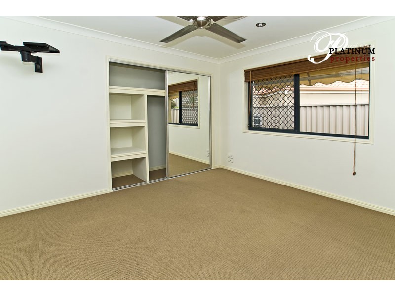 6 Stonewood Court, Molendinar QLD 4214