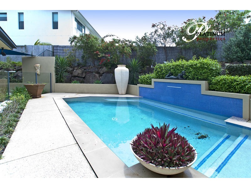 6 Stonewood Court, Molendinar QLD 4214