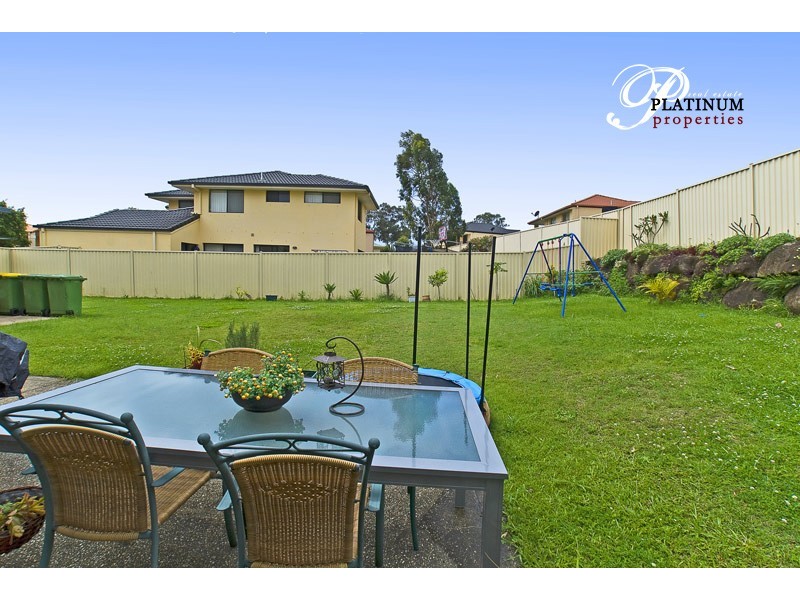 25 Tanzen Drive, Arundel QLD 4214
