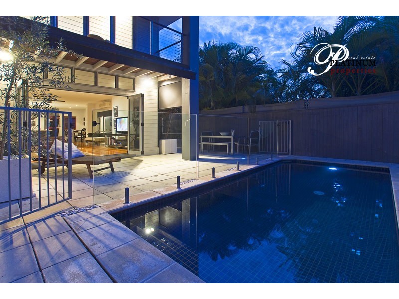 1/27 Norfolk Avenue, Surfers Paradise QLD 4217