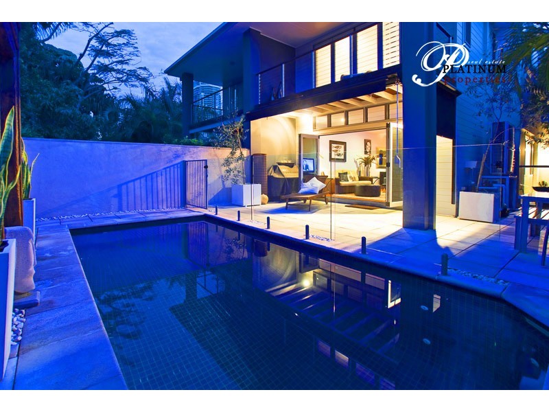 1/27 Norfolk Avenue, Surfers Paradise QLD 4217
