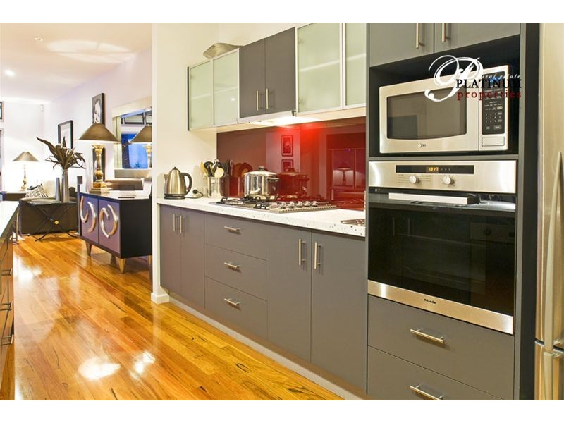 1/27 Norfolk Avenue, Surfers Paradise QLD 4217
