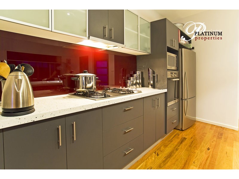 1/27 Norfolk Avenue, Surfers Paradise QLD 4217