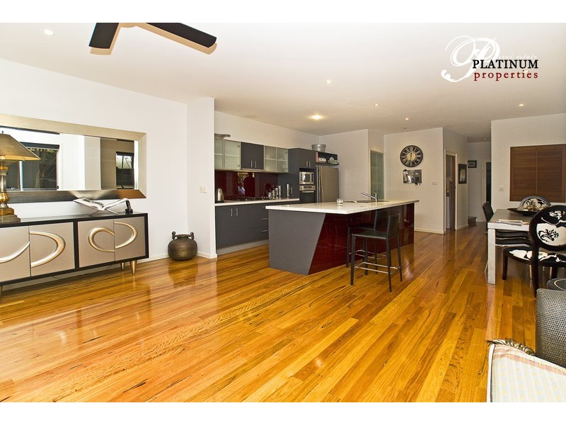 1/27 Norfolk Avenue, Surfers Paradise QLD 4217