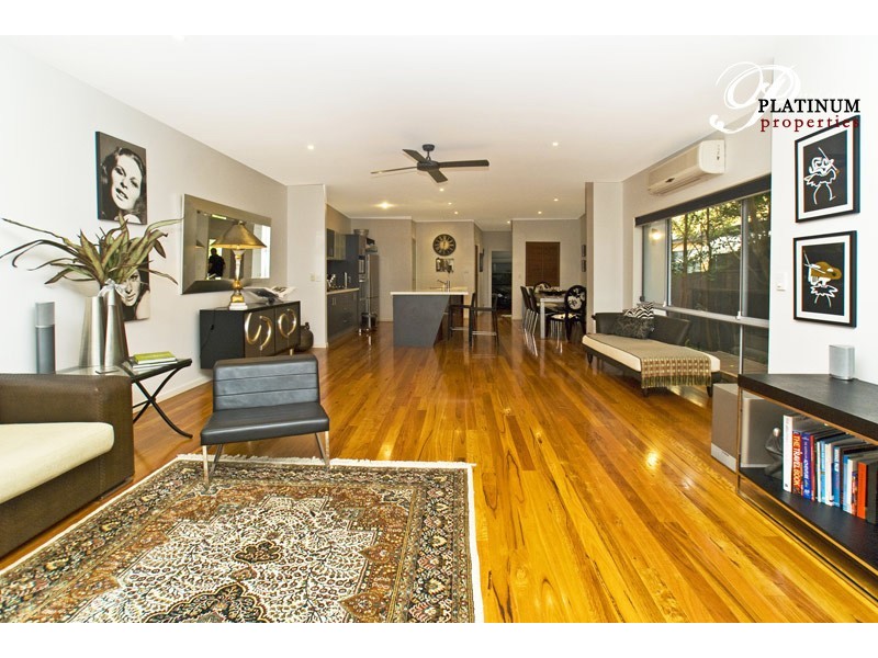 1/27 Norfolk Avenue, Surfers Paradise QLD 4217
