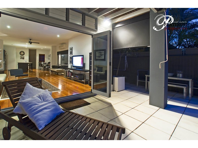 1/27 Norfolk Avenue, Surfers Paradise QLD 4217