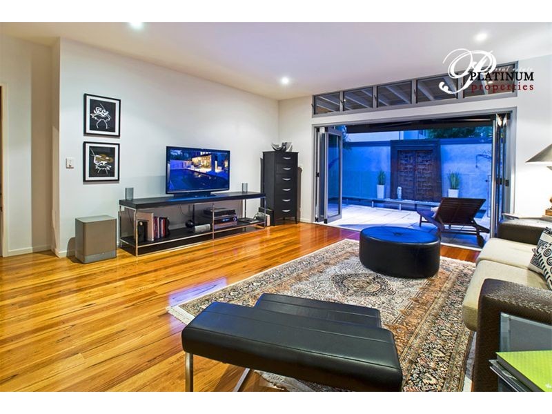 1/27 Norfolk Avenue, Surfers Paradise QLD 4217