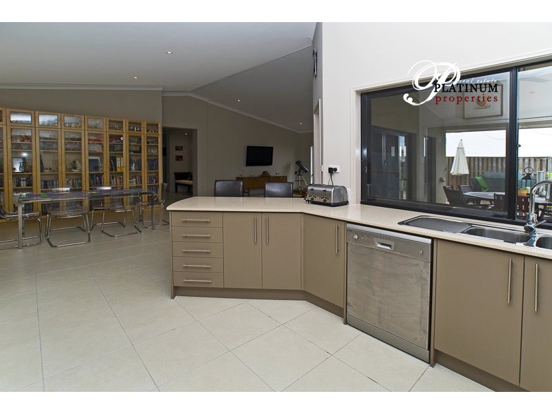 16 Abercrombie Crescent, Upper Coomera QLD 4209