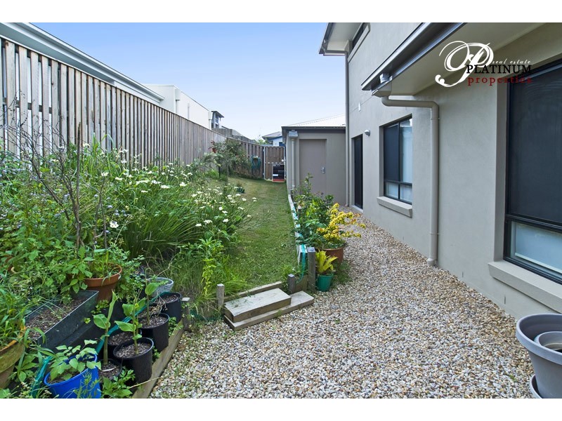 16 Abercrombie Crescent, Upper Coomera QLD 4209