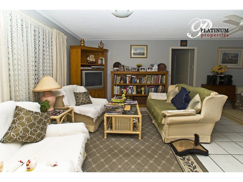 34 Careel Close, Helensvale QLD 4212