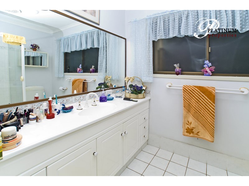 34 Careel Close, Helensvale QLD 4212