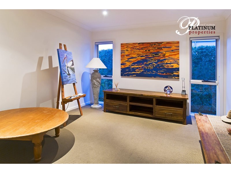 5 Trieste Court, Runaway Bay QLD 4216