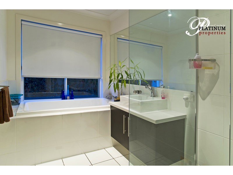 5 Trieste Court, Runaway Bay QLD 4216