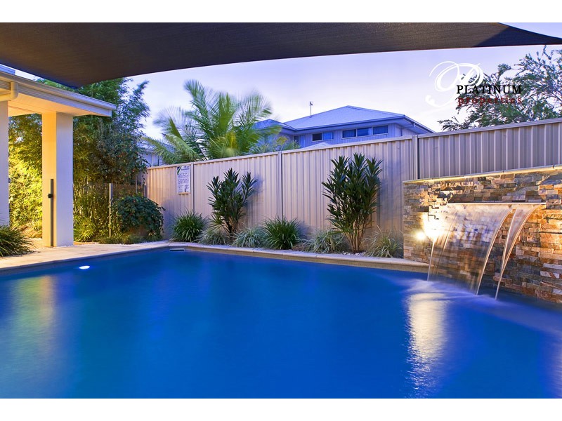 5 Trieste Court, Runaway Bay QLD 4216