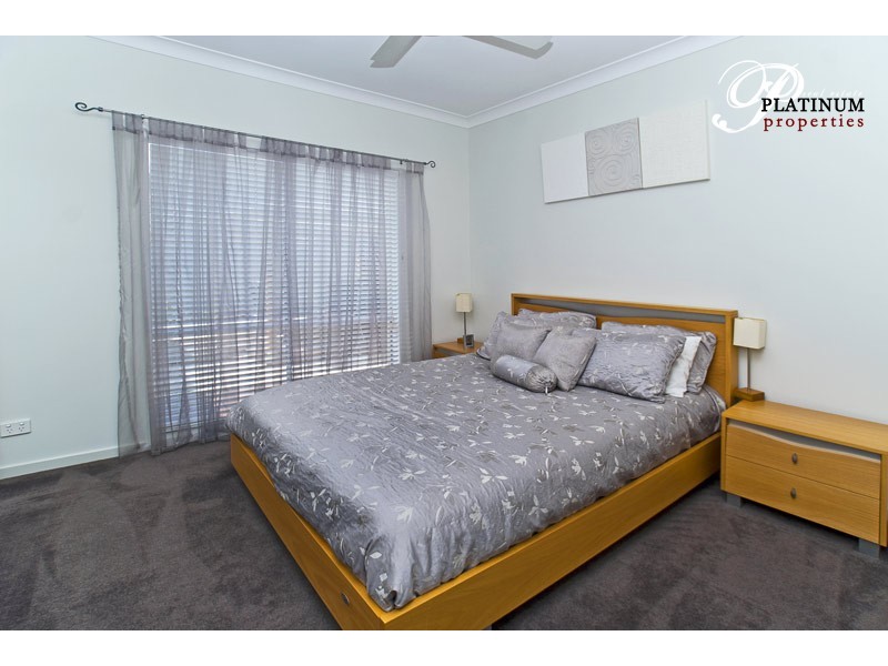 10 Lanier Close, Oxenford QLD 4210