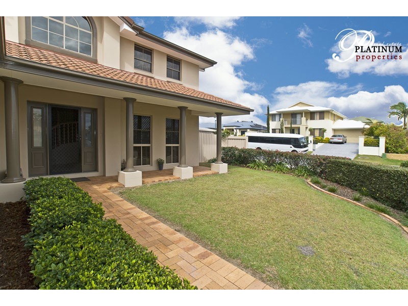 42  Gumleaf Drive, Molendinar QLD 4214