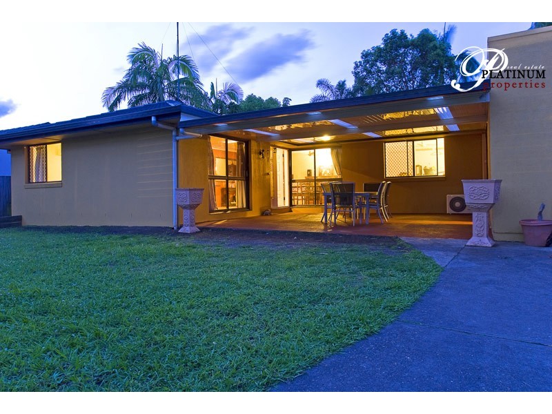 49 Collins Crescent, Benowa QLD 4217